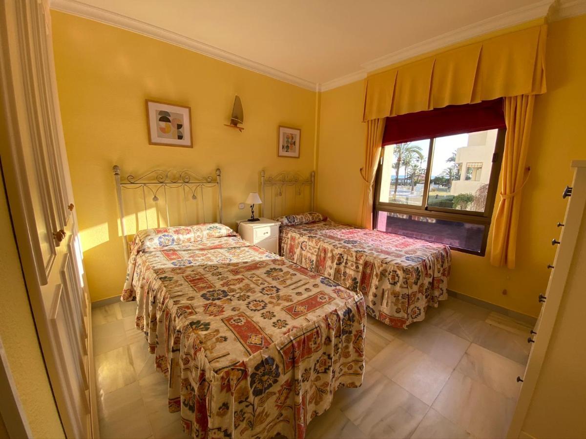 Apartamento Las Mimosas Beach Ла Кала де Михас Екстериор снимка