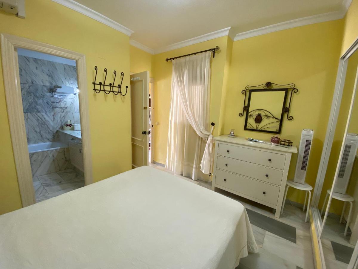 Apartamento Las Mimosas Beach Ла Кала де Михас Екстериор снимка