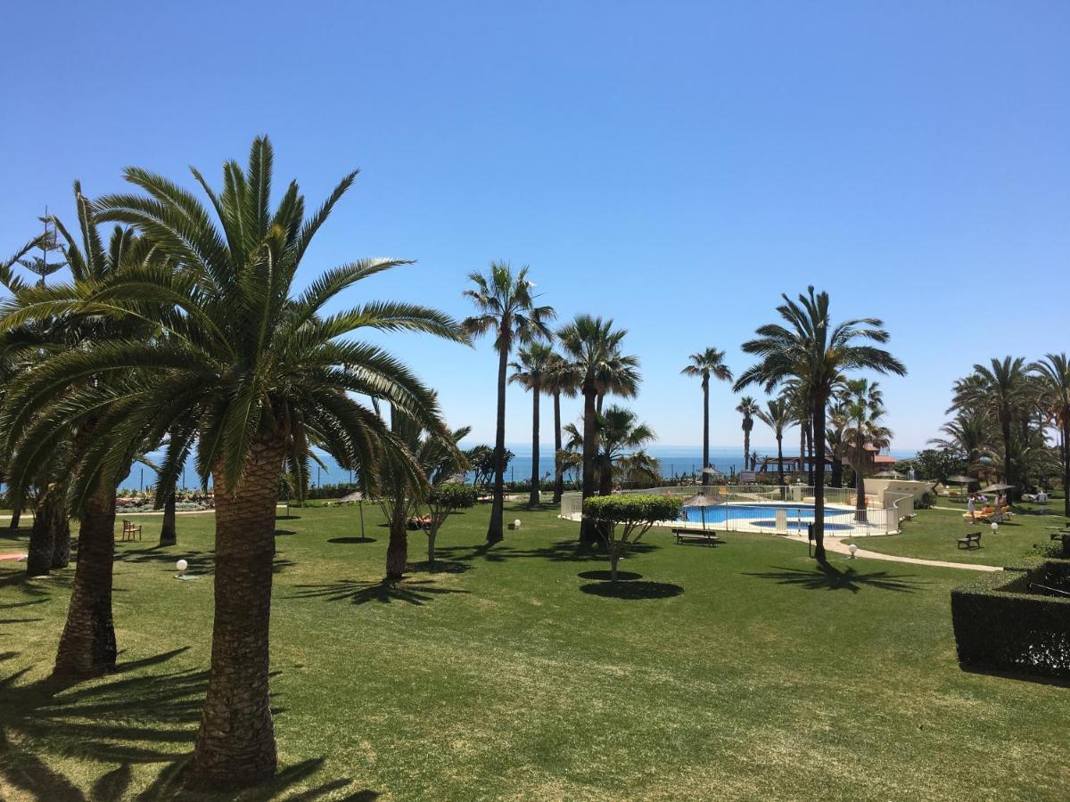 Apartamento Las Mimosas Beach Ла Кала де Михас Екстериор снимка